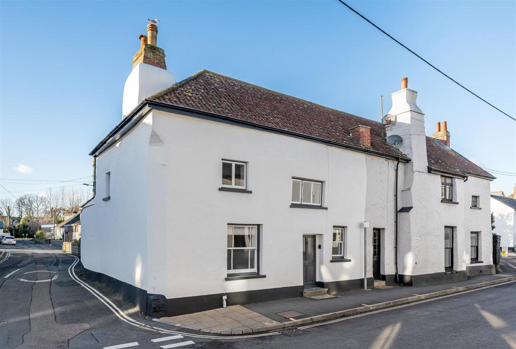 Burrows Cottage, South Street, Braunton, Devon EX33 2AA