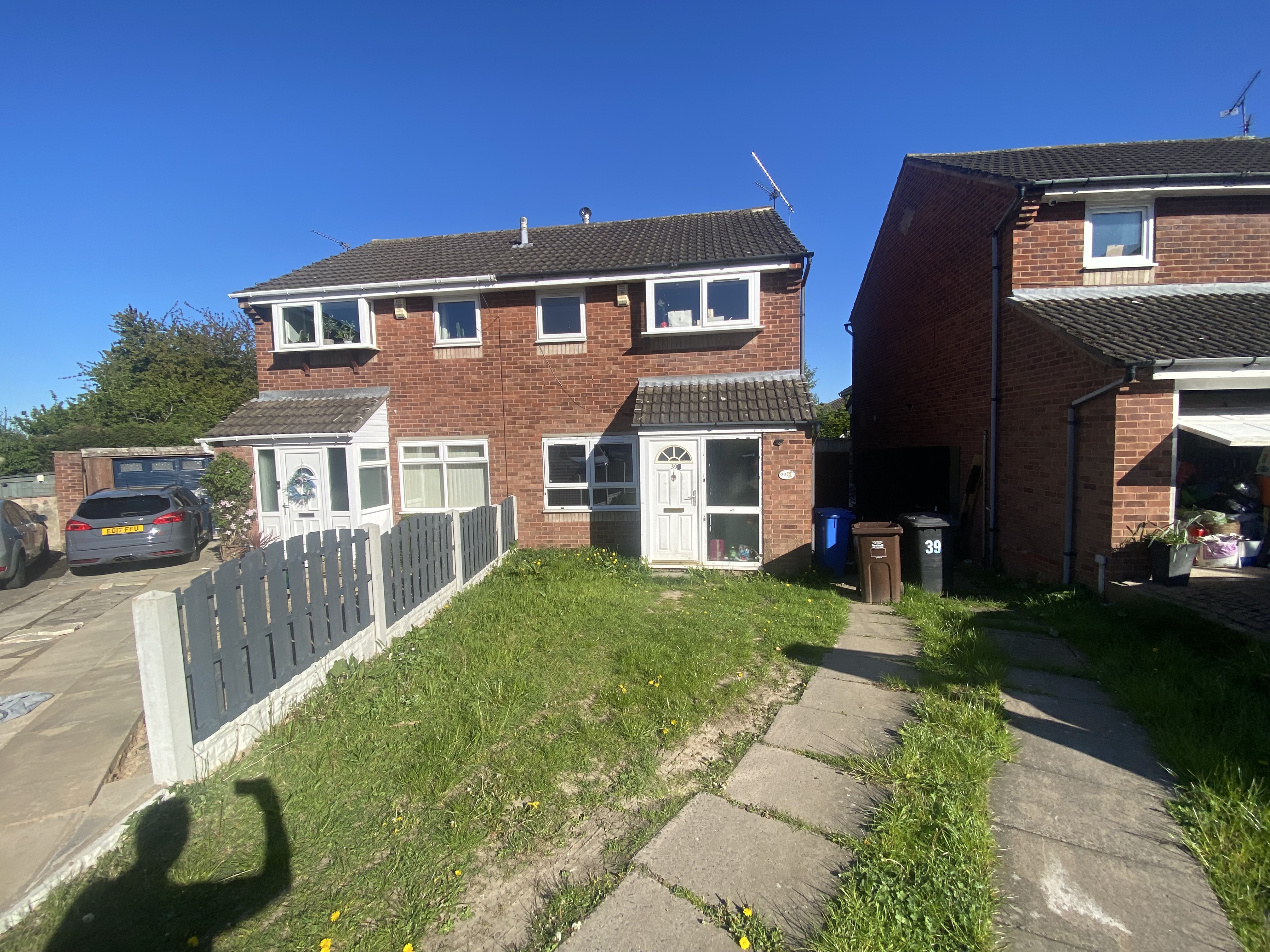 39 Farm Fields Close, Waterthorpe - Three Bedroom Semi-Detached House in Need of Modernisation
