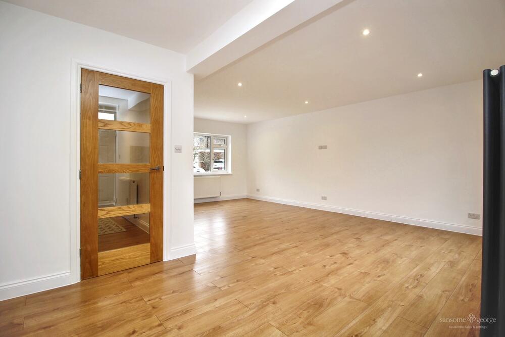 Photo of 3 Larissa Close, Tilehurst, Reading RG31 6LE