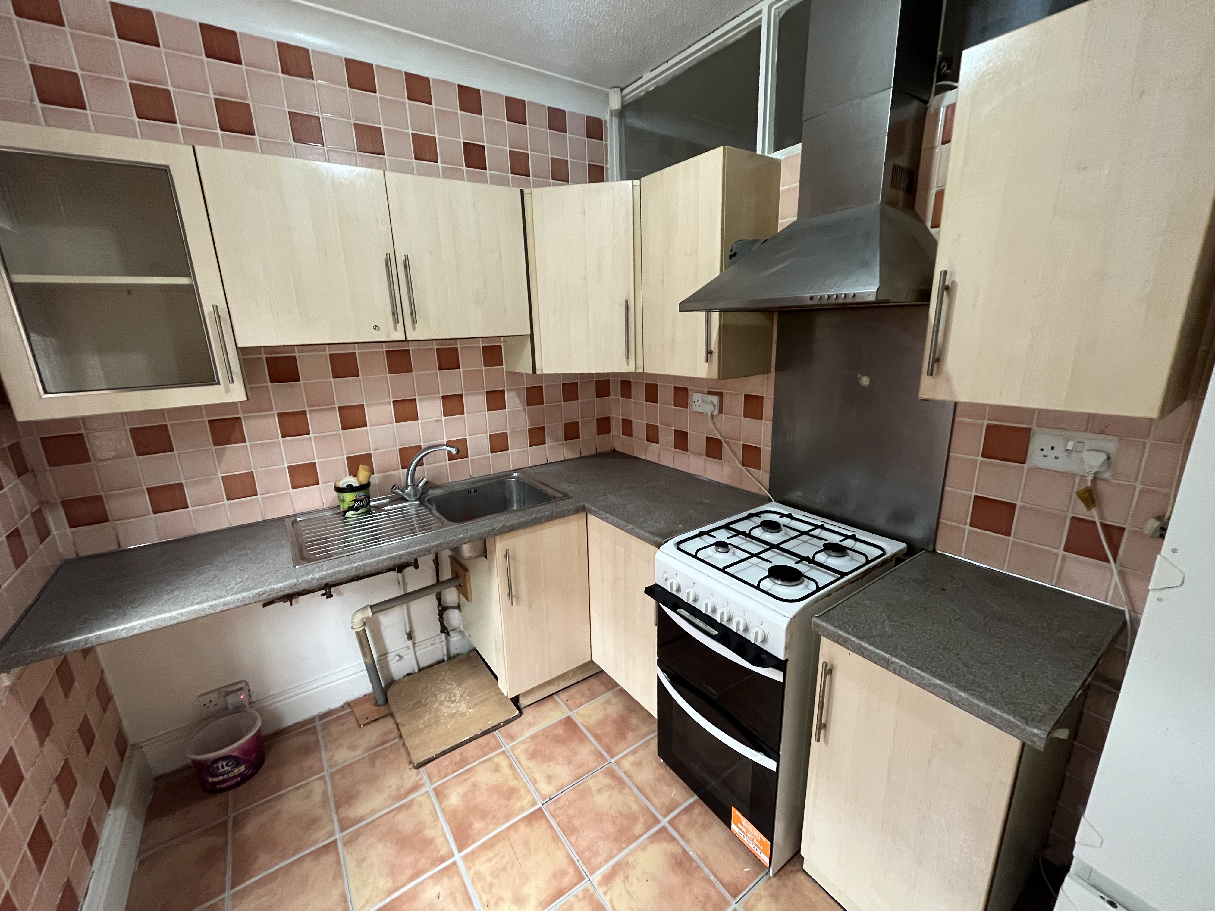 71 Huntingdon Road, Leicester LE4 9GG