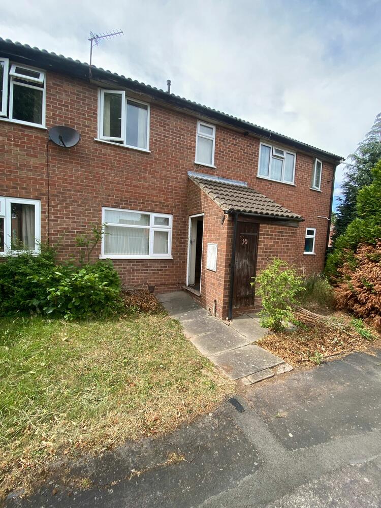 Three Bedroom Mid Town House