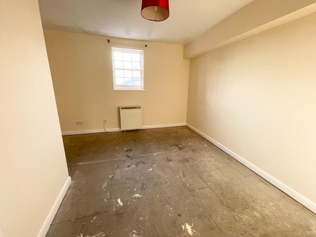 31 Lower High Street, Wednesbury WS10 7AQ