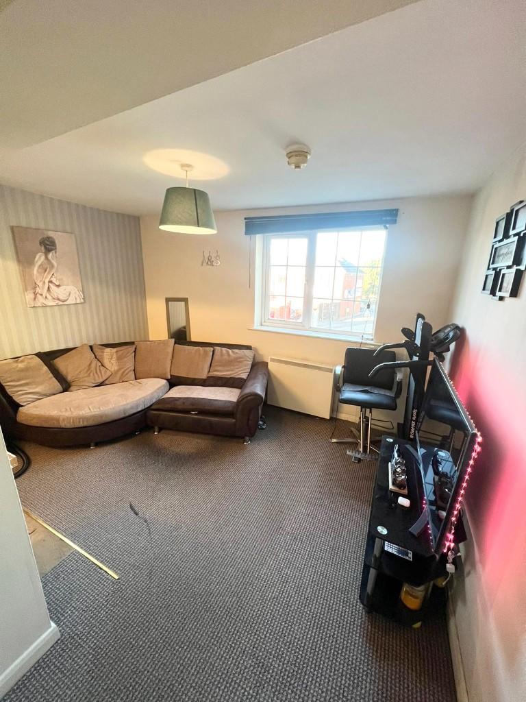 31 Lower High Street, Wednesbury WS10 7AQ