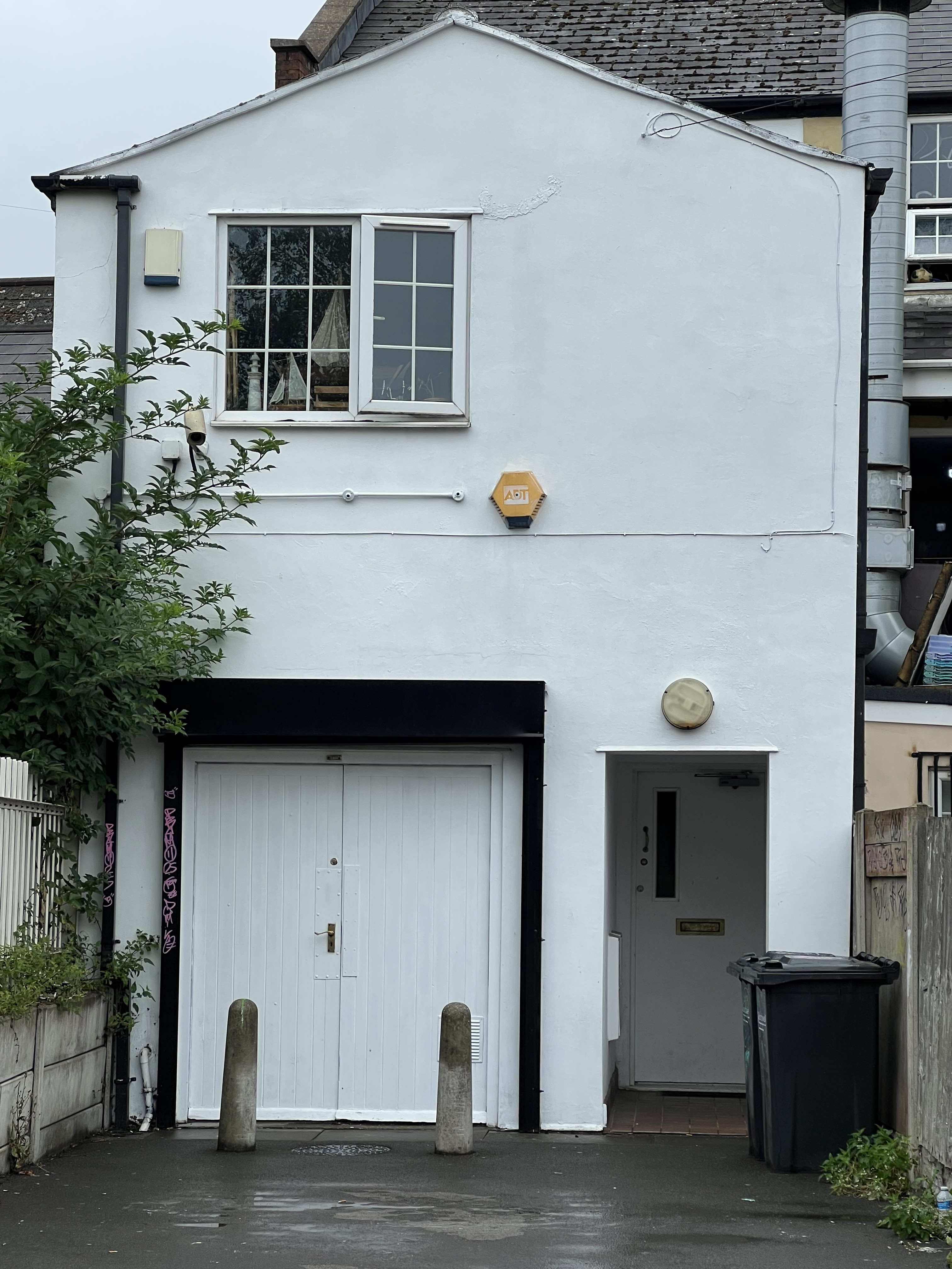 31 Lower High Street, Wednesbury WS10 7AQ