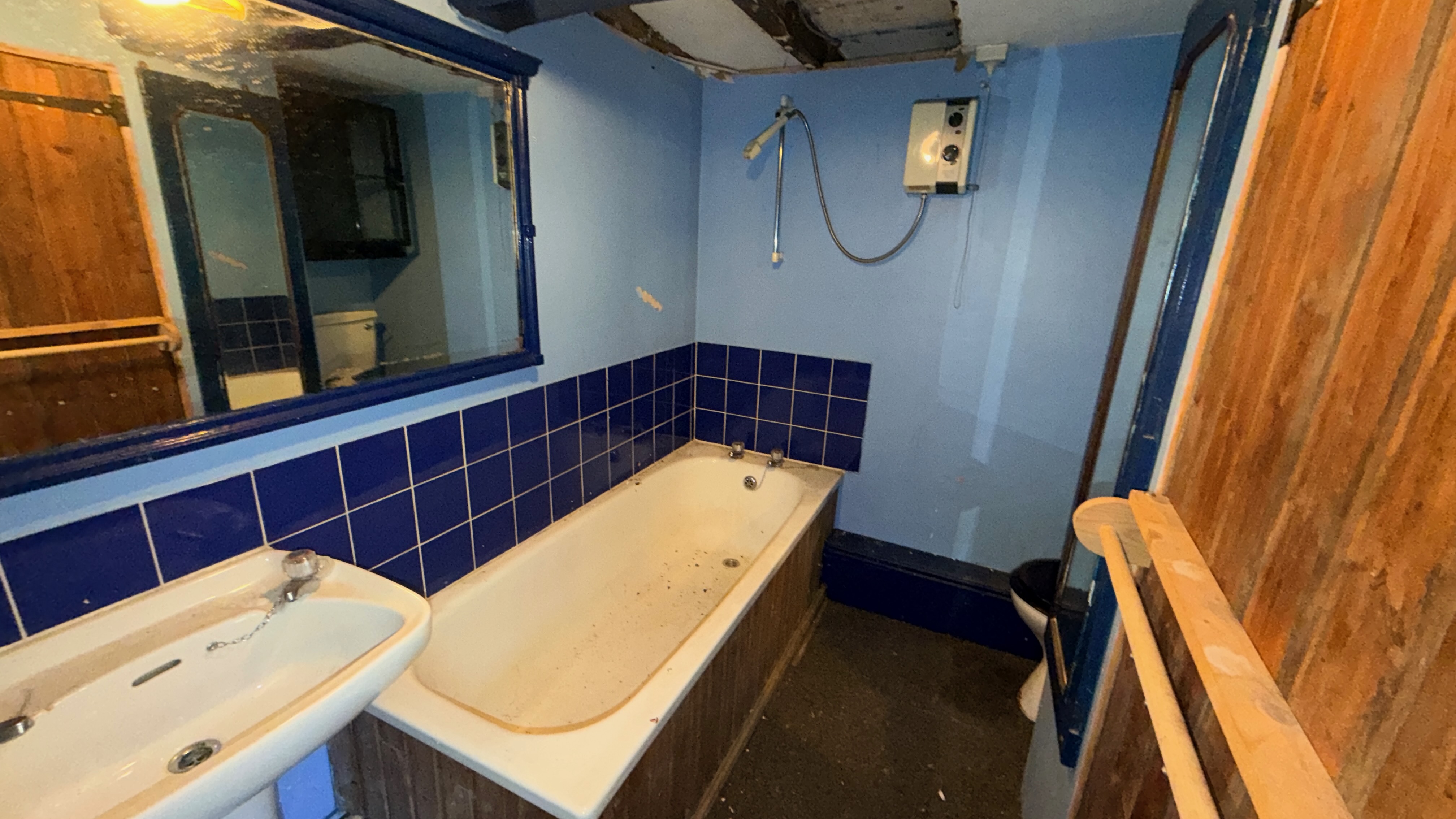 Lerry Mills, Talybont SY24 5ED