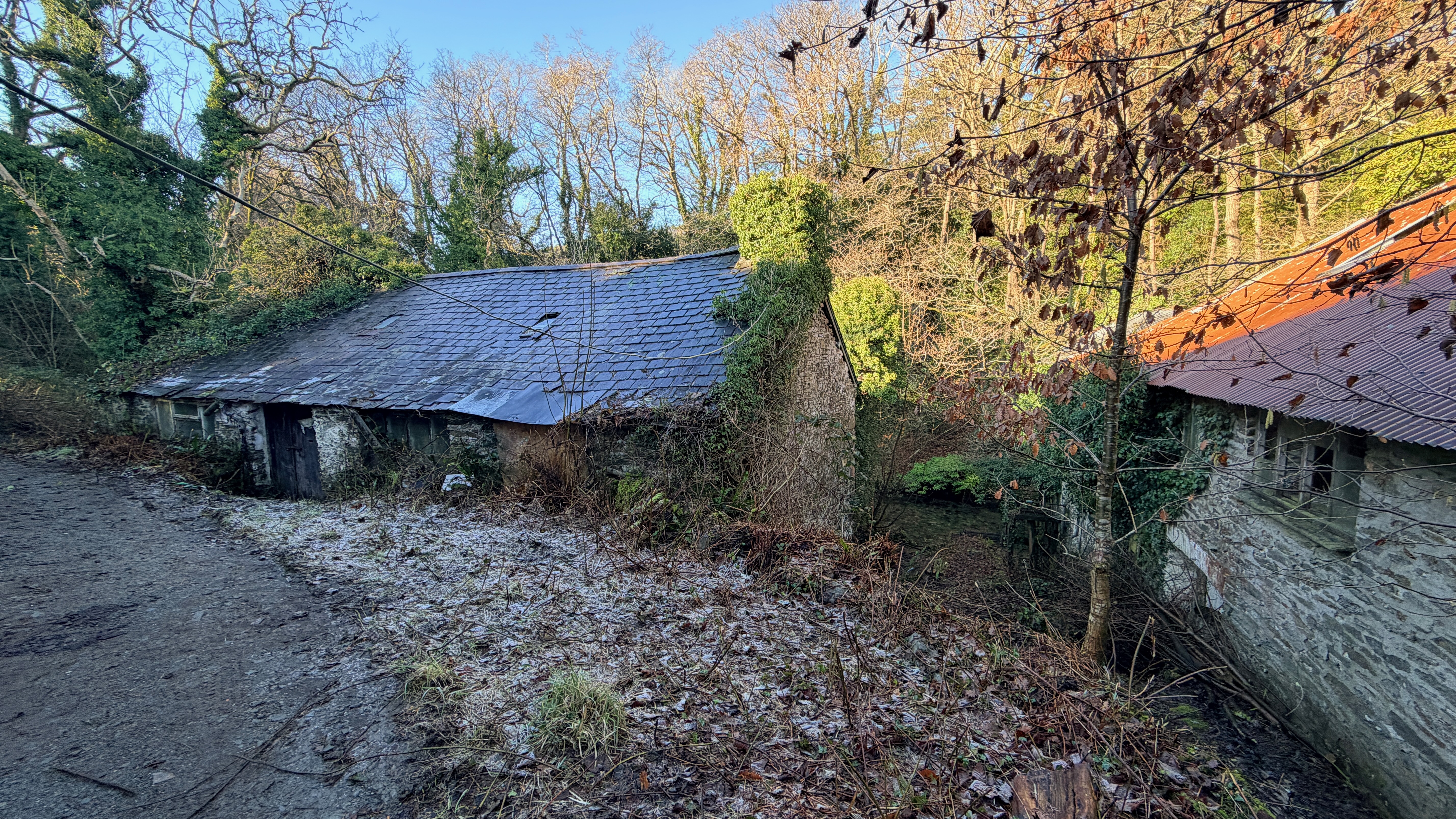 Lerry Mills, Talybont SY24 5ED