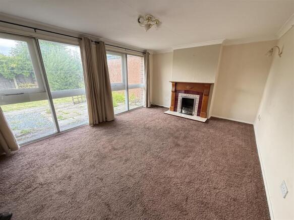 1 Ticknall Road, Hartshorne, Swadlincote, Derbyshire DE11 7AS