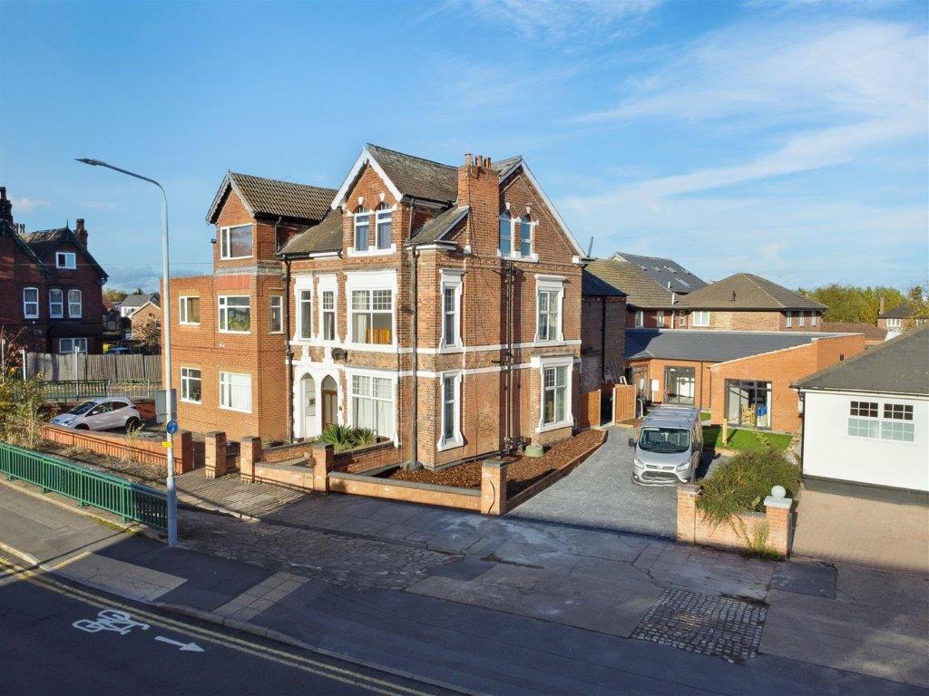 7 Meadow Road, Beeston, Nottingham NG9 1JN