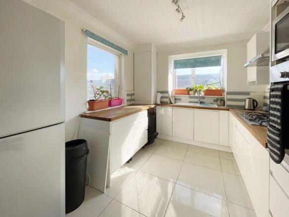 24 Tolver Road, Penzance, Cornwall TR18 2AQ