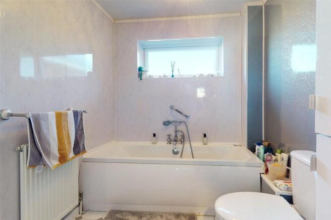 18 Rectory Road, Pitsea, Basildon, Essex SS13 2AA