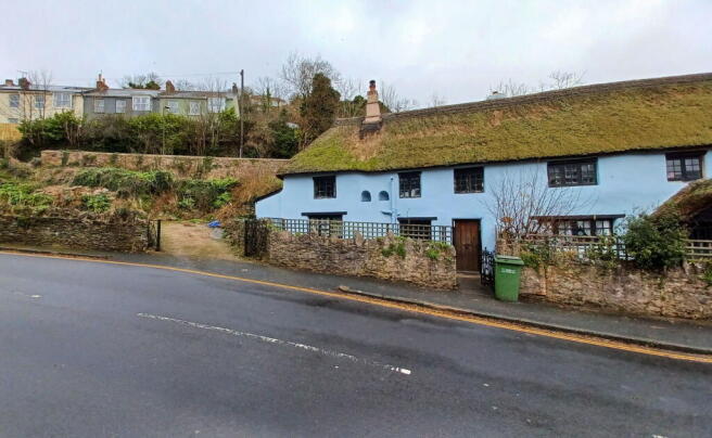 2 bedroom Semi-detached house For Sale