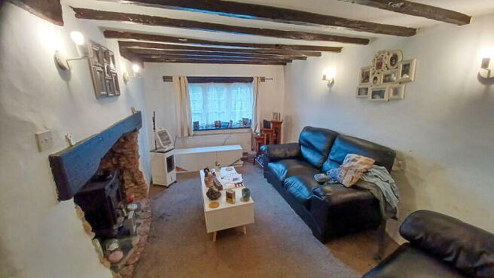 Photo of 1 Pennys Cottage, Pennys Hill, Torquay, Devon TQ1 4HE