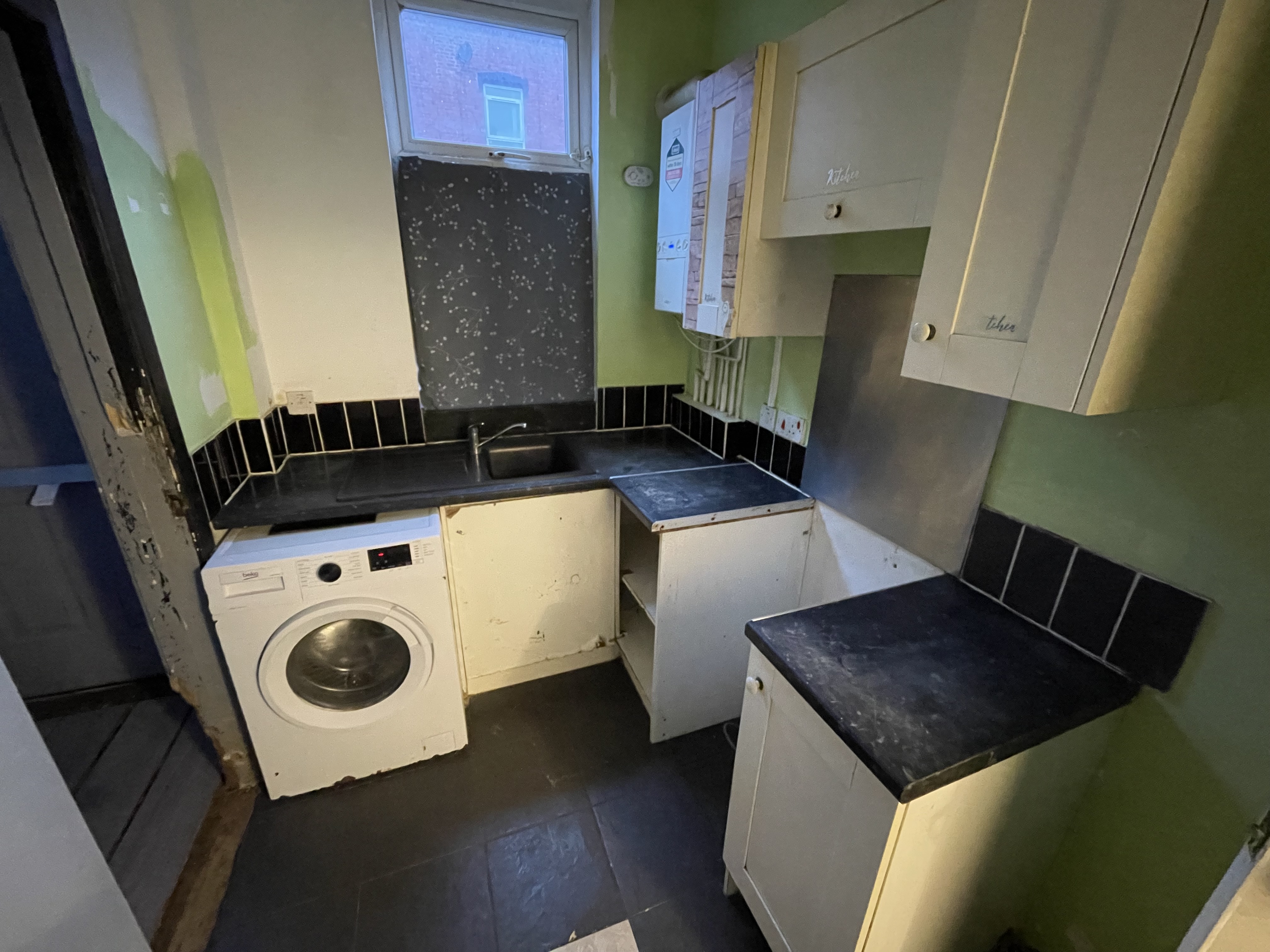 37 Bude Road, Leeds LS11 6HX