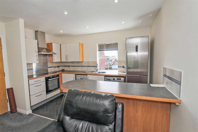 31 Chasewater Drive, Stoke-On-Trent, Staffordshire ST6 8GH