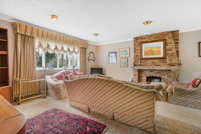 37 Magnolia Dene, Hazlemere, High Wycombe HP15 7QE