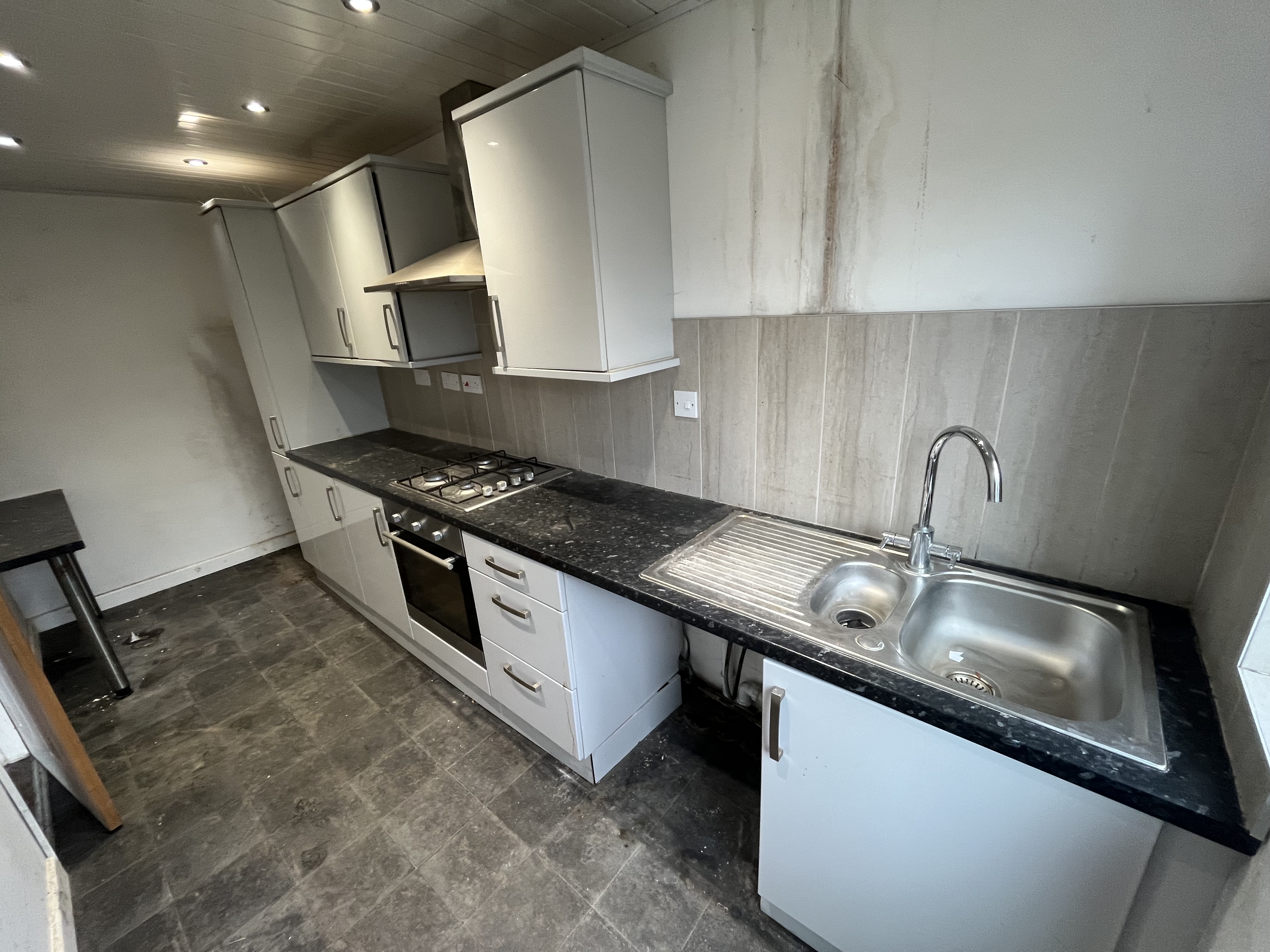 6 Fairfax Close, Leicester LE4 9FS