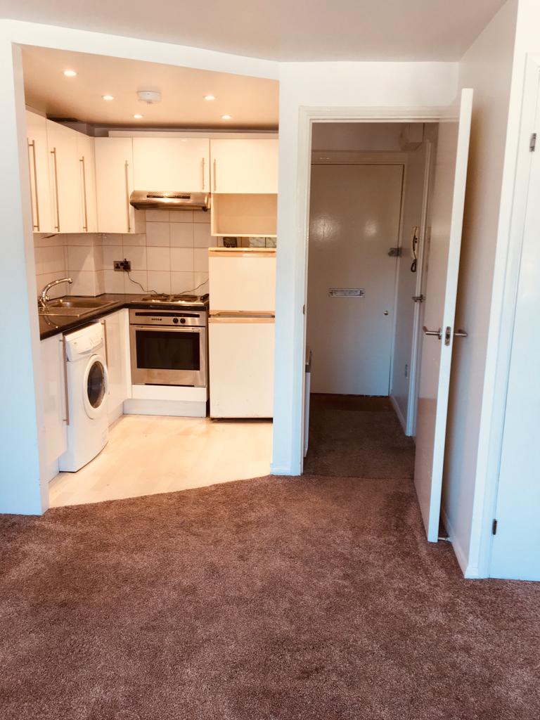 109 Seymour Way, Sunbury-On-Thames TW16 7NL