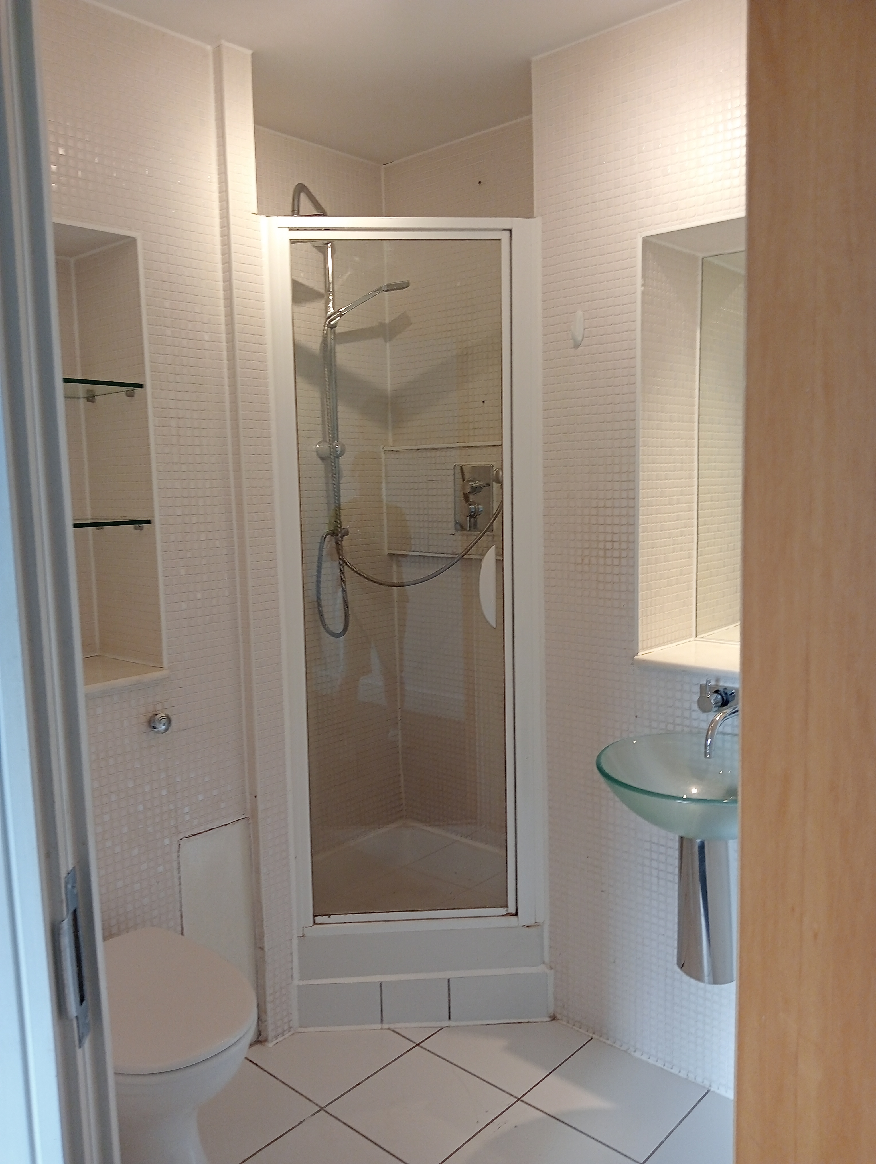 Flat 9, 759-763  Finchley Road, London NW11 8DL