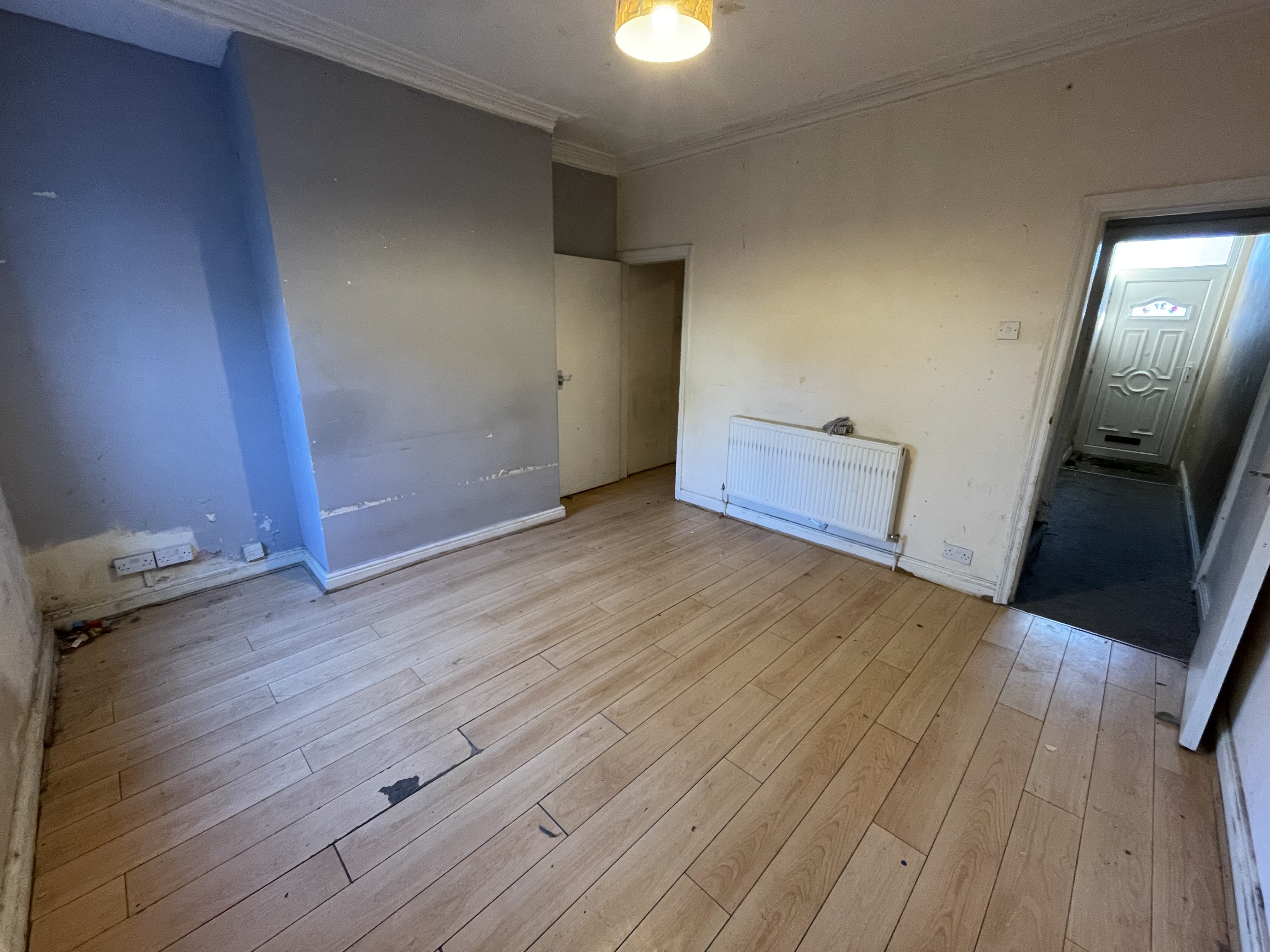 37 Aston Road, Leeds LS13 2BH