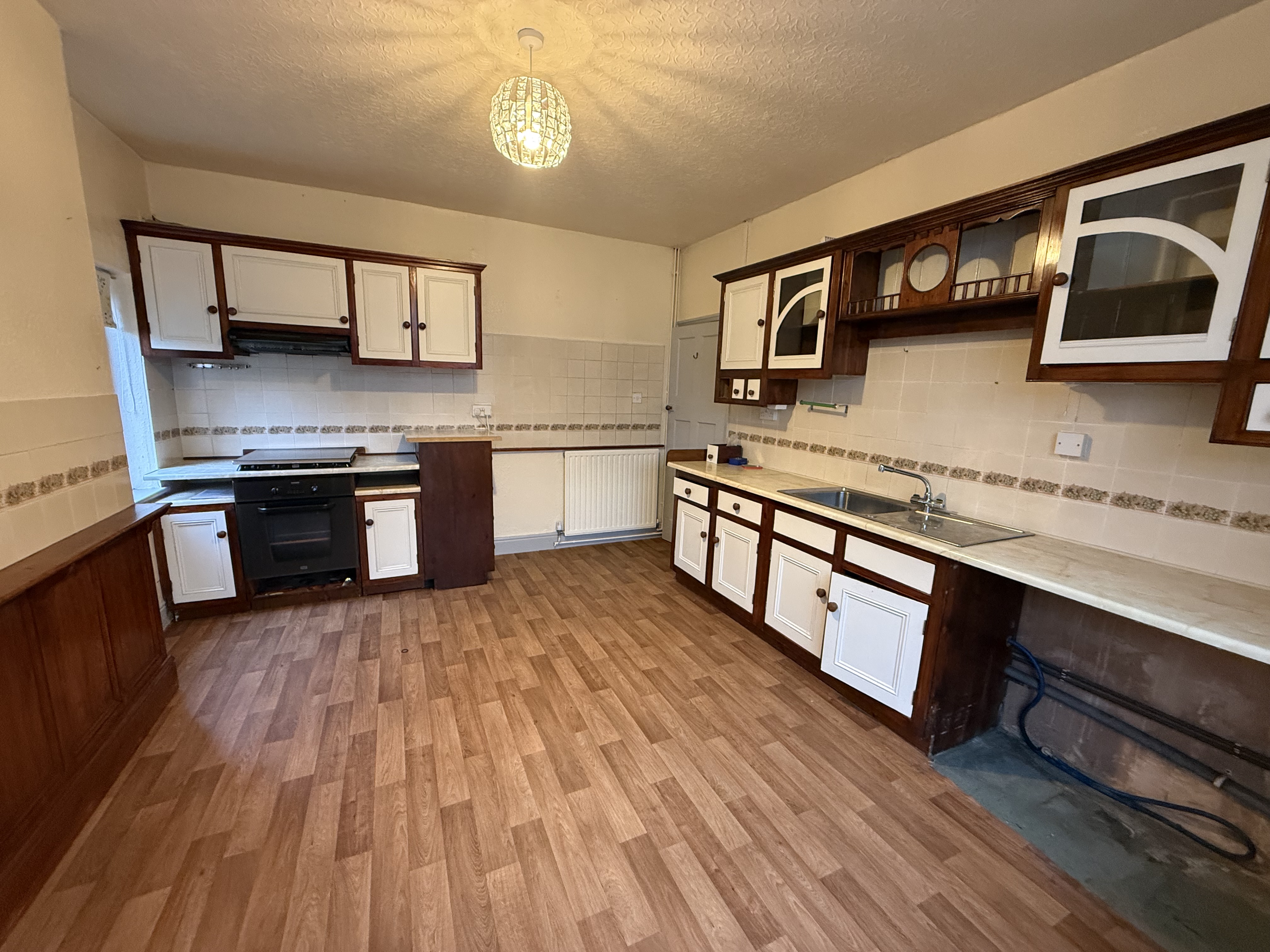 52 Attenborough Lane, Beeston, Nottingham NG9 5JW