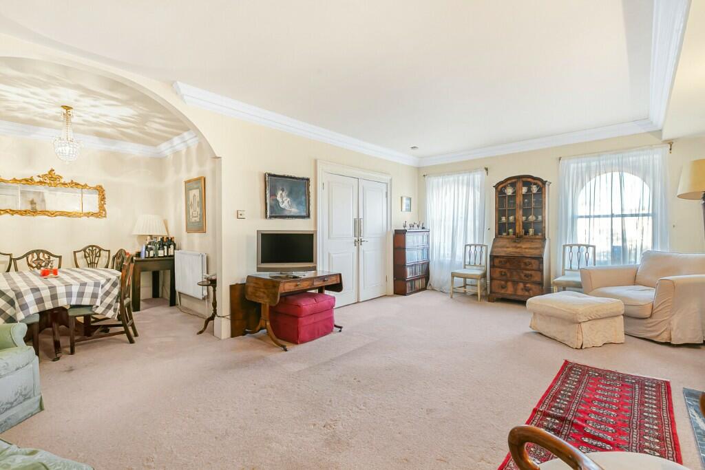 Flat 12, 53-55 Lancaster Gate, London W2 3NA