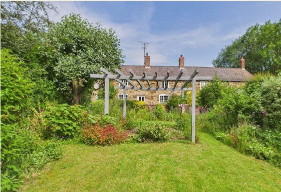 32 Golden Valley, Riddings, Alfreton, Derbyshire DE55 4ES