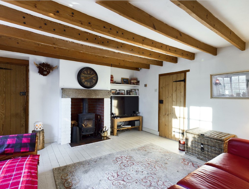 32 Golden Valley, Riddings, Alfreton, Derbyshire DE55 4ES