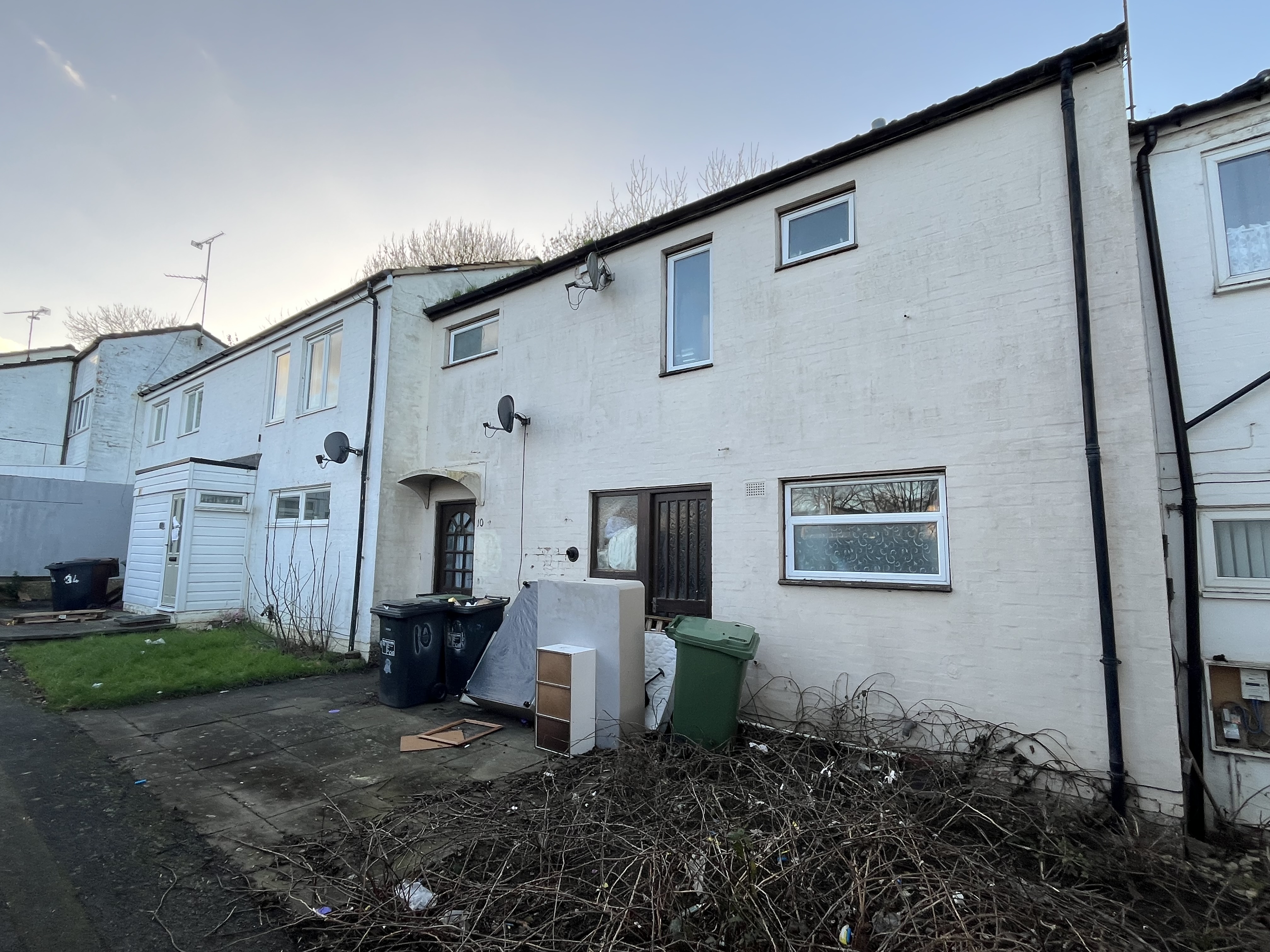 10 Grantham Walk, Corby, Northamptonshire NN18 9BW