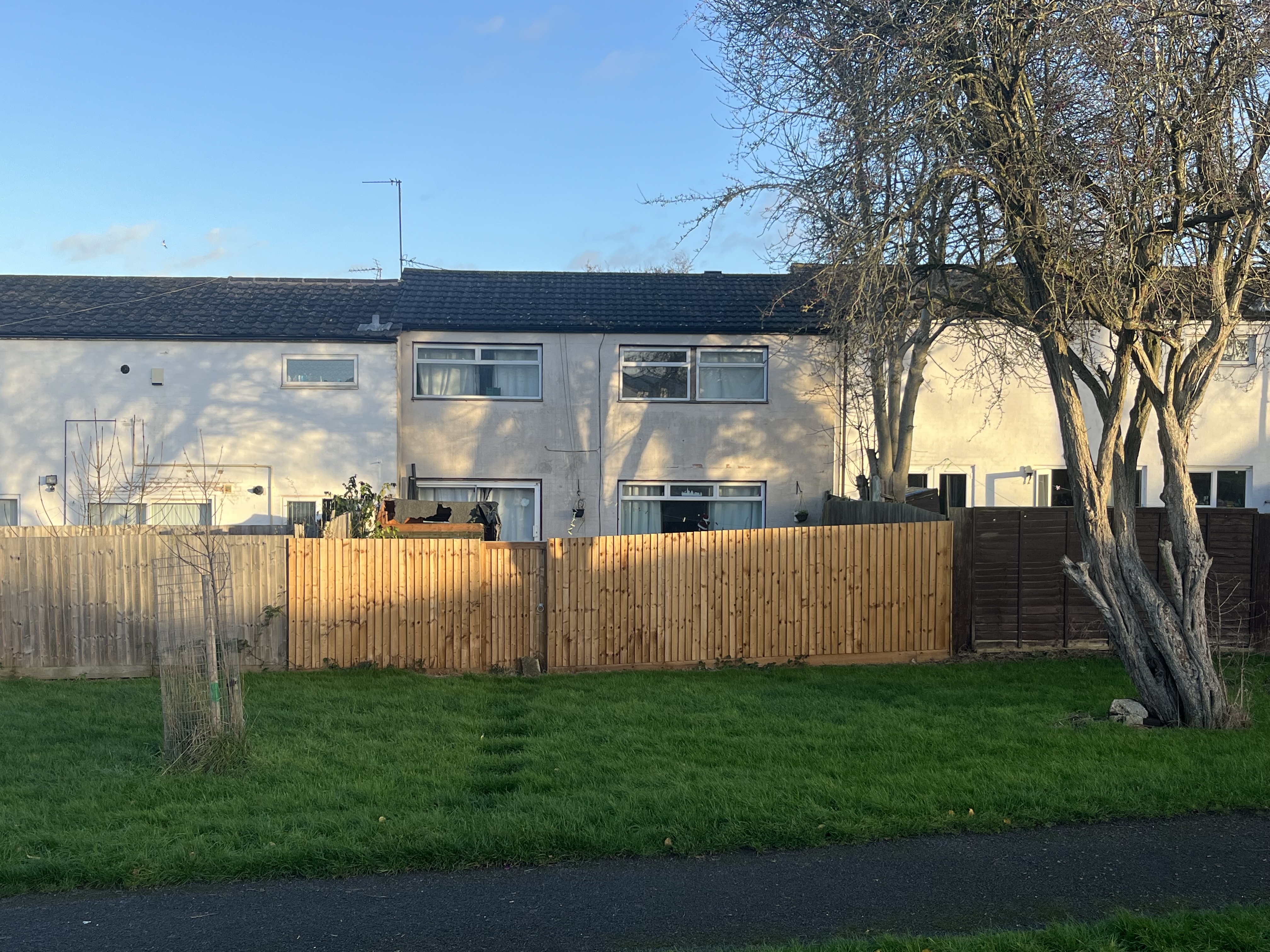 10 Grantham Walk, Corby, Northamptonshire NN18 9BW