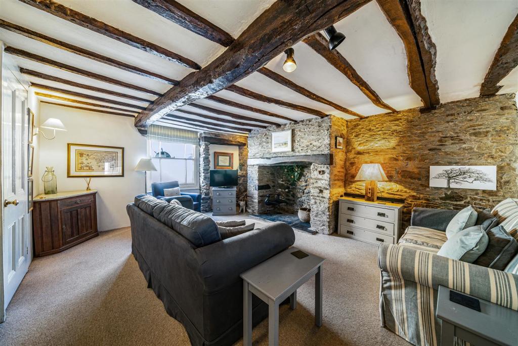 Burrows Cottage, South Street, Braunton, Devon EX33 2AA