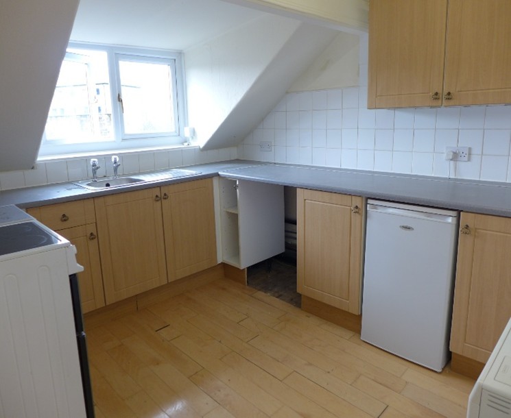 Flats 1- 4, 10 Woodland View, Fairfield Road, Buxton, Derbyshire SK17 7DJ