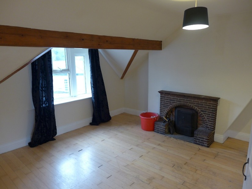 Flats 1- 4, 10 Woodland View, Fairfield Road, Buxton, Derbyshire SK17 7DJ