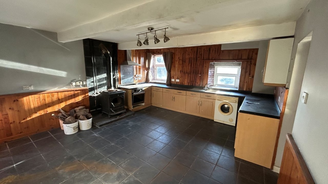 Edgefold Farmhouse & Barn, Edge Lane, Bolton, Lancashire BL7 0NQ