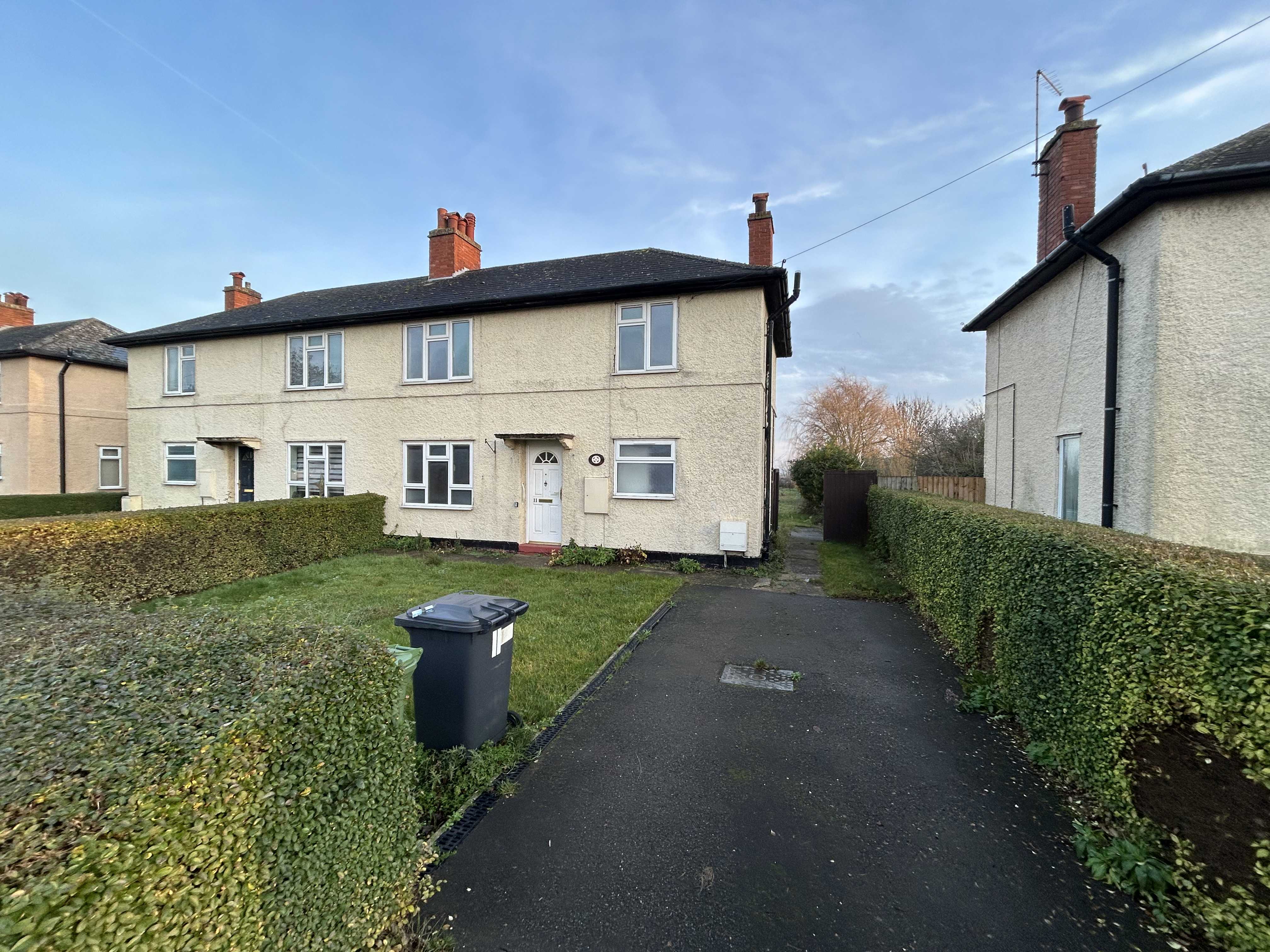 11 Broadway, Farcet, Peterborough PE7 3AY