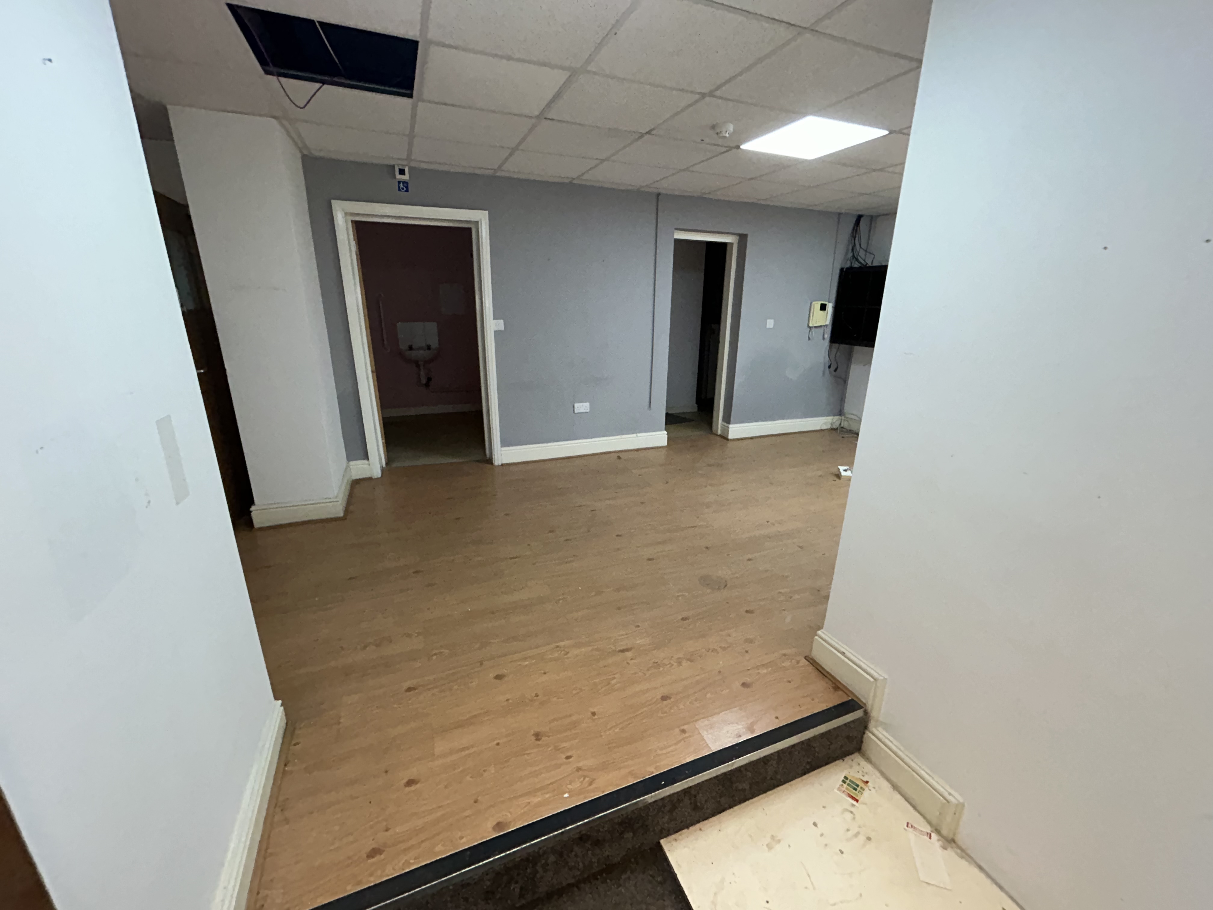 40 Newbridge Lane, Stockport, Cheshire SK1 2NA