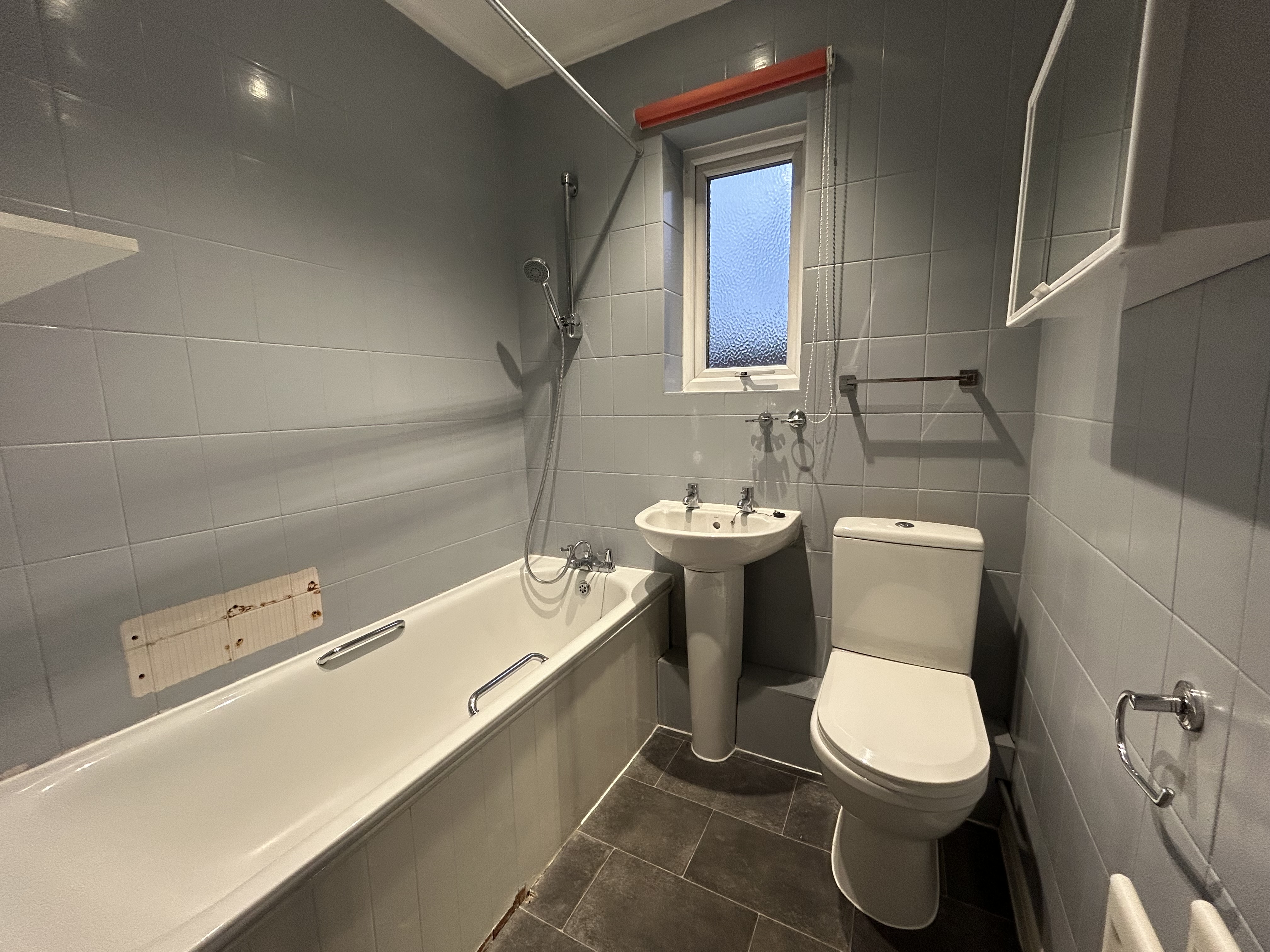 35 Eldon Avenue, Borehamwood WD6 1NL