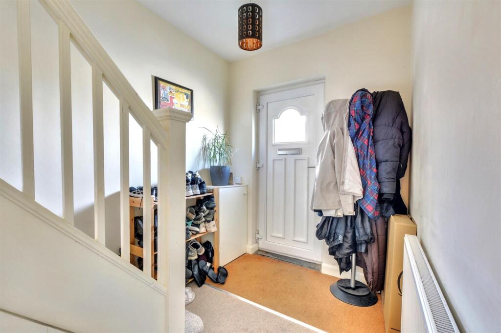 18 Hood Street, Nottingham NG5 4DH