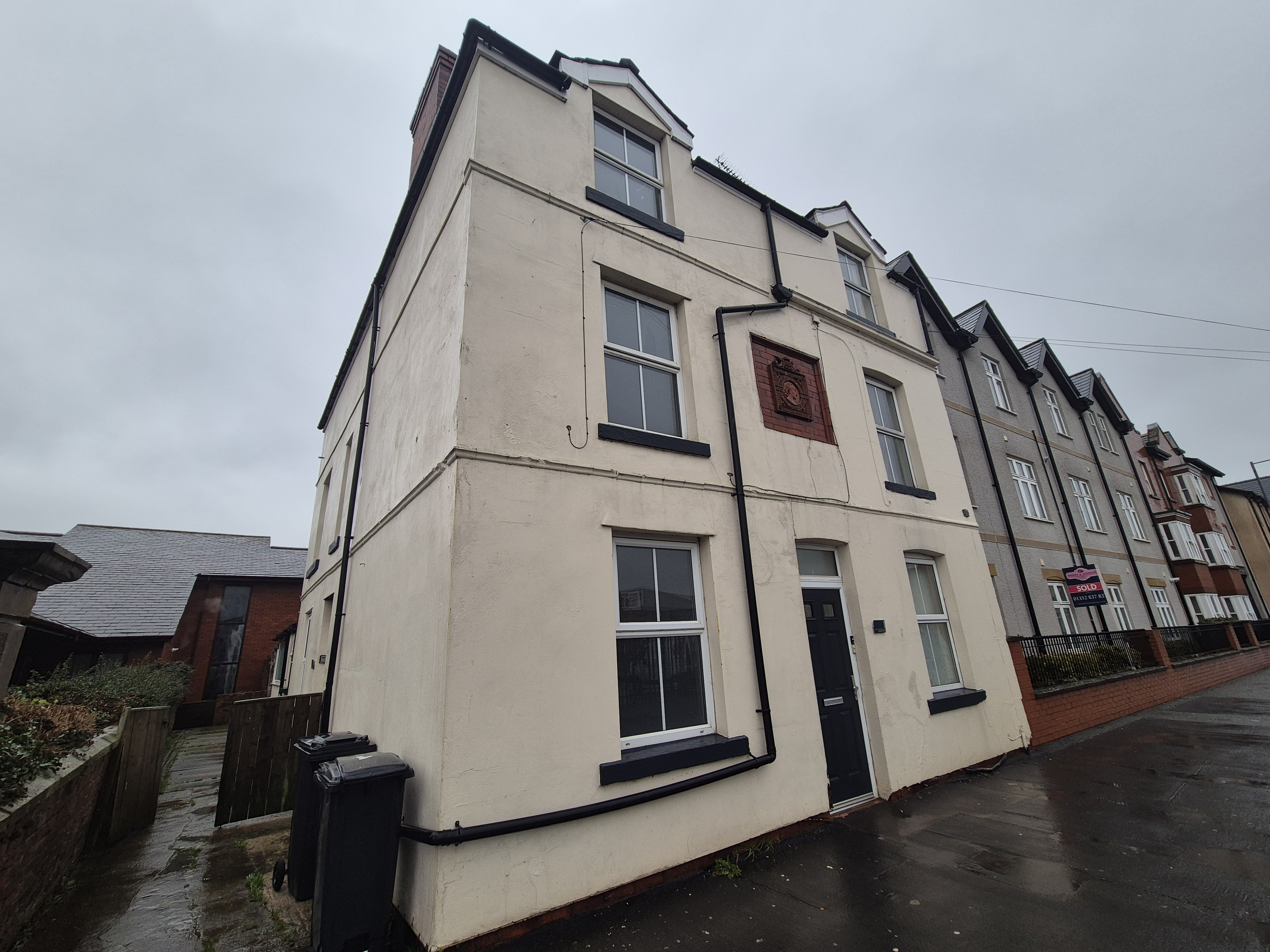 2 Jubilee Villas, New Street, Mold CH7 1NY