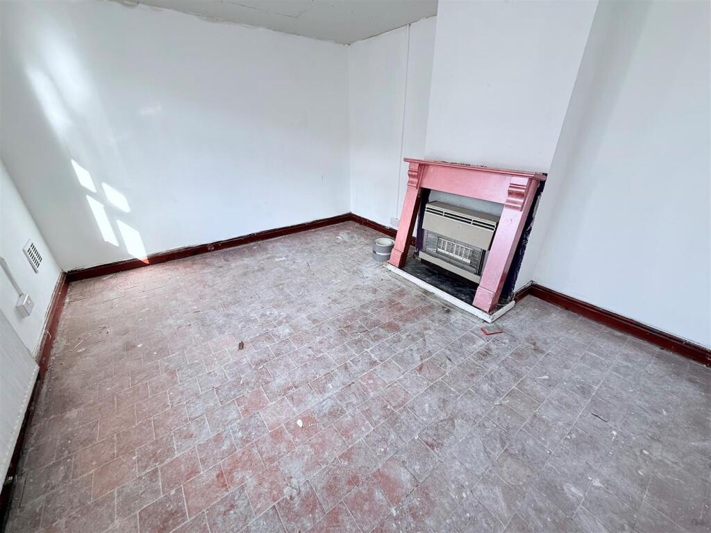 26 Walden Crescent, Chirk, Wrexham LL14 5LH