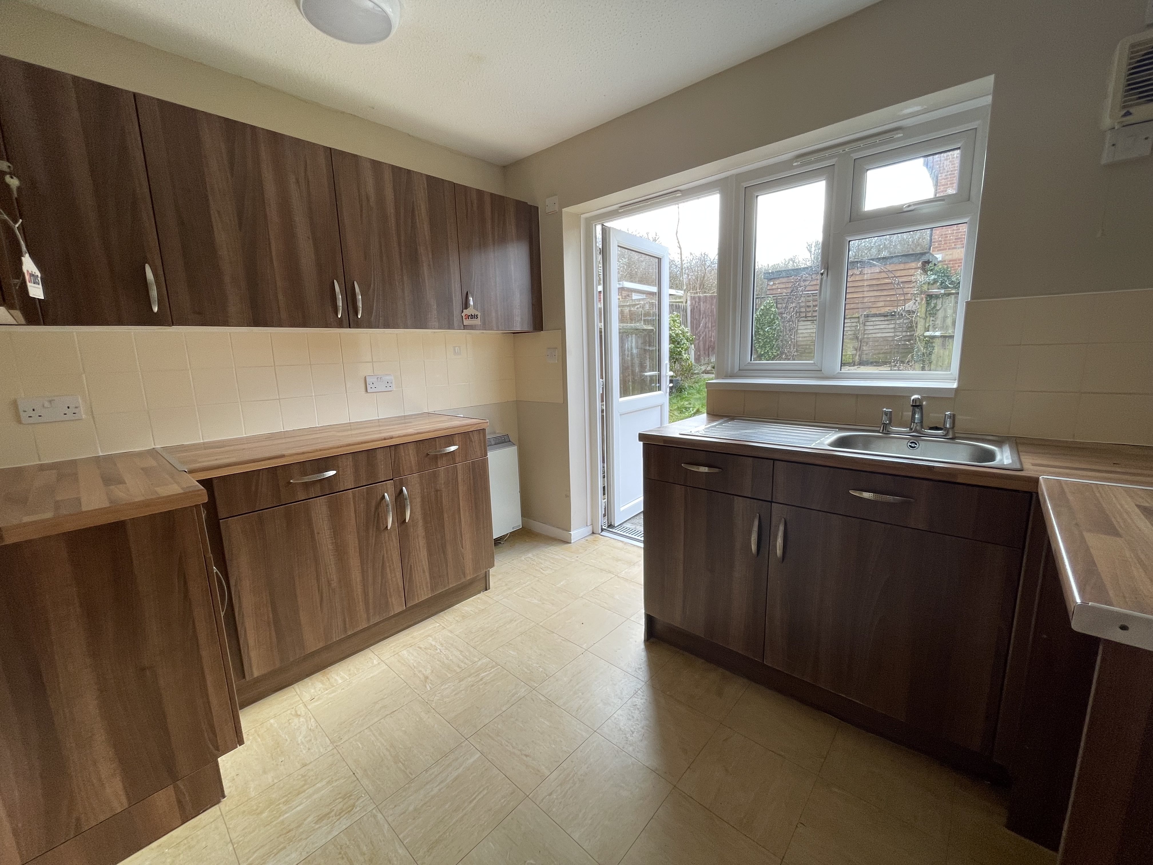 45 Heathfield Gardens, Robertsbridge TN32 5BD image 3
