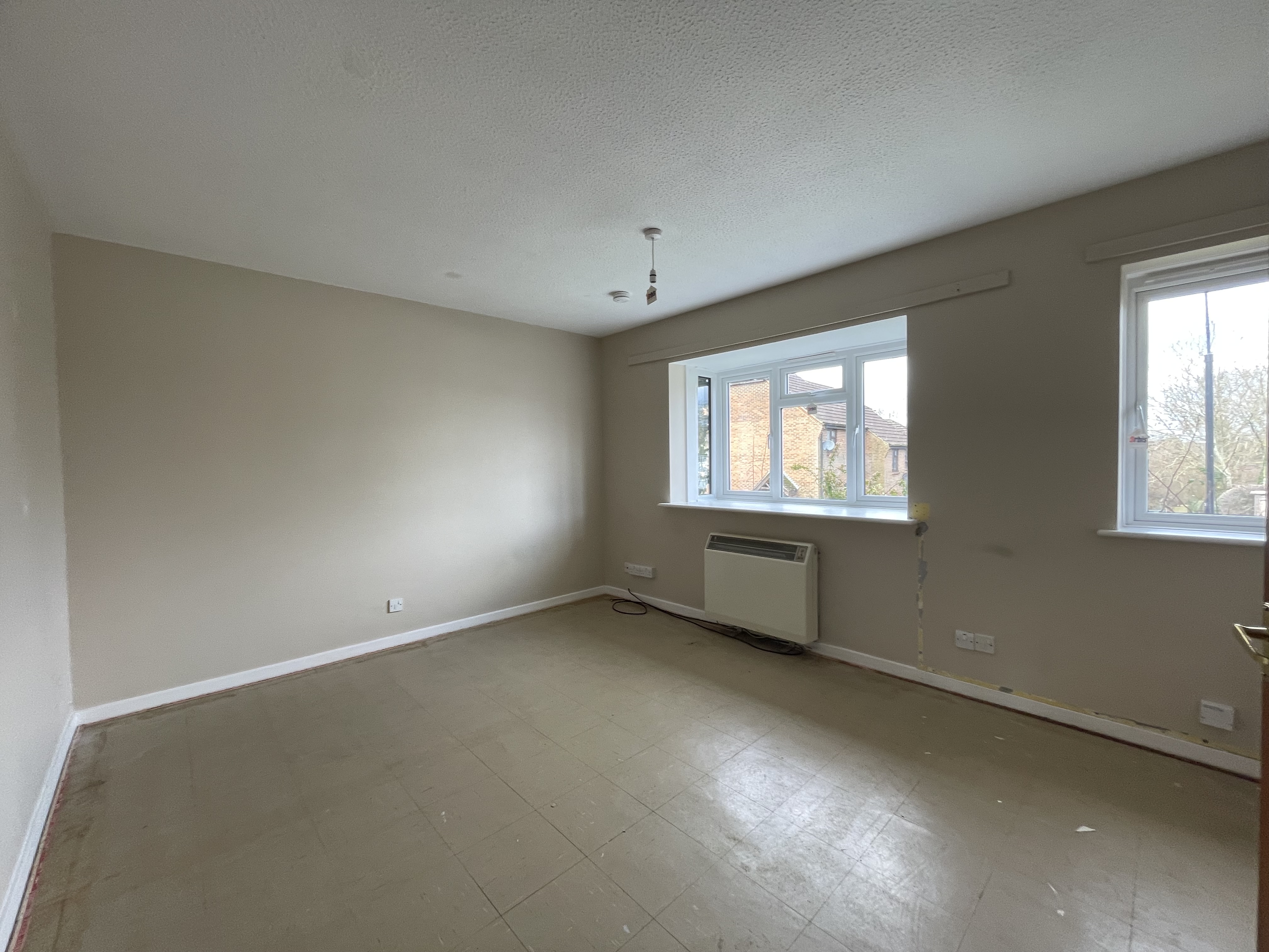 45 Heathfield Gardens, Robertsbridge TN32 5BD image 5