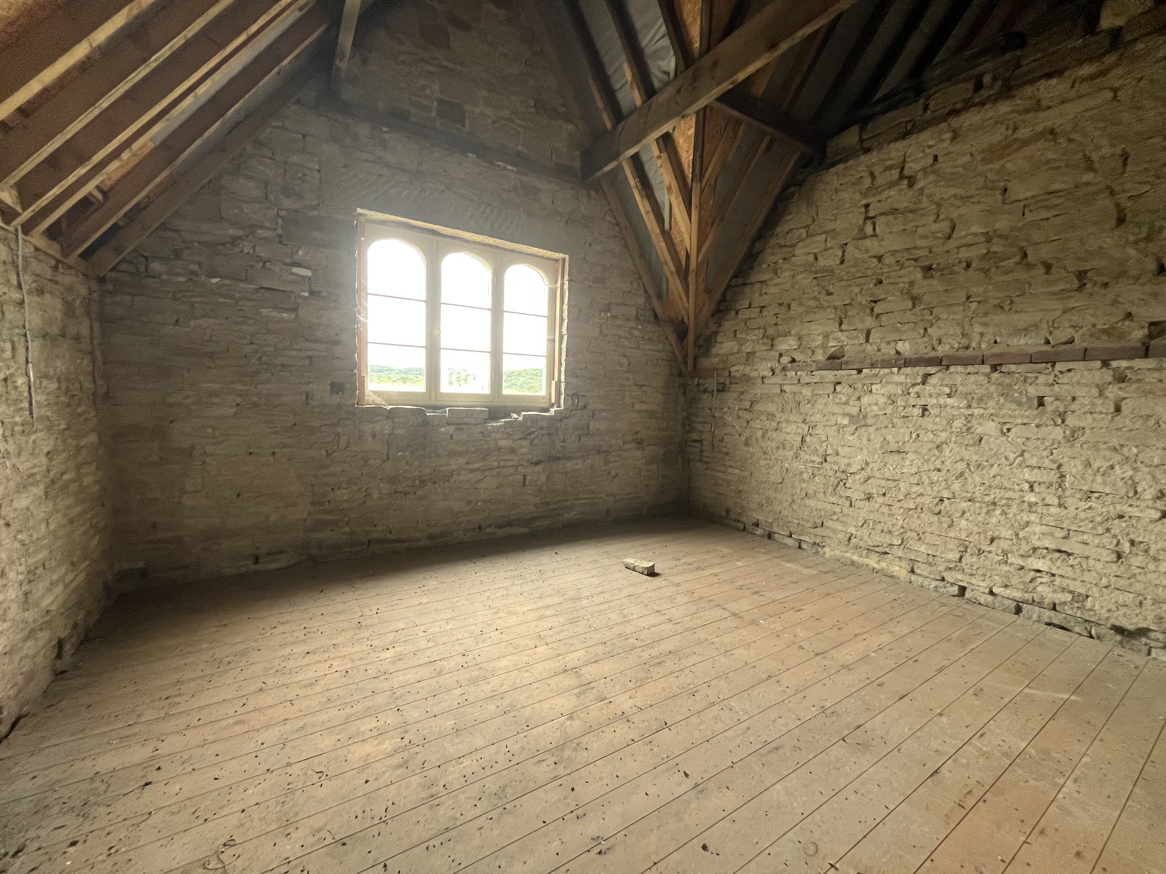 Edgerton Cemetery Lodge , Cemetery Road, Edgerton, Huddersfield, West Yorkshire HD1 5NF