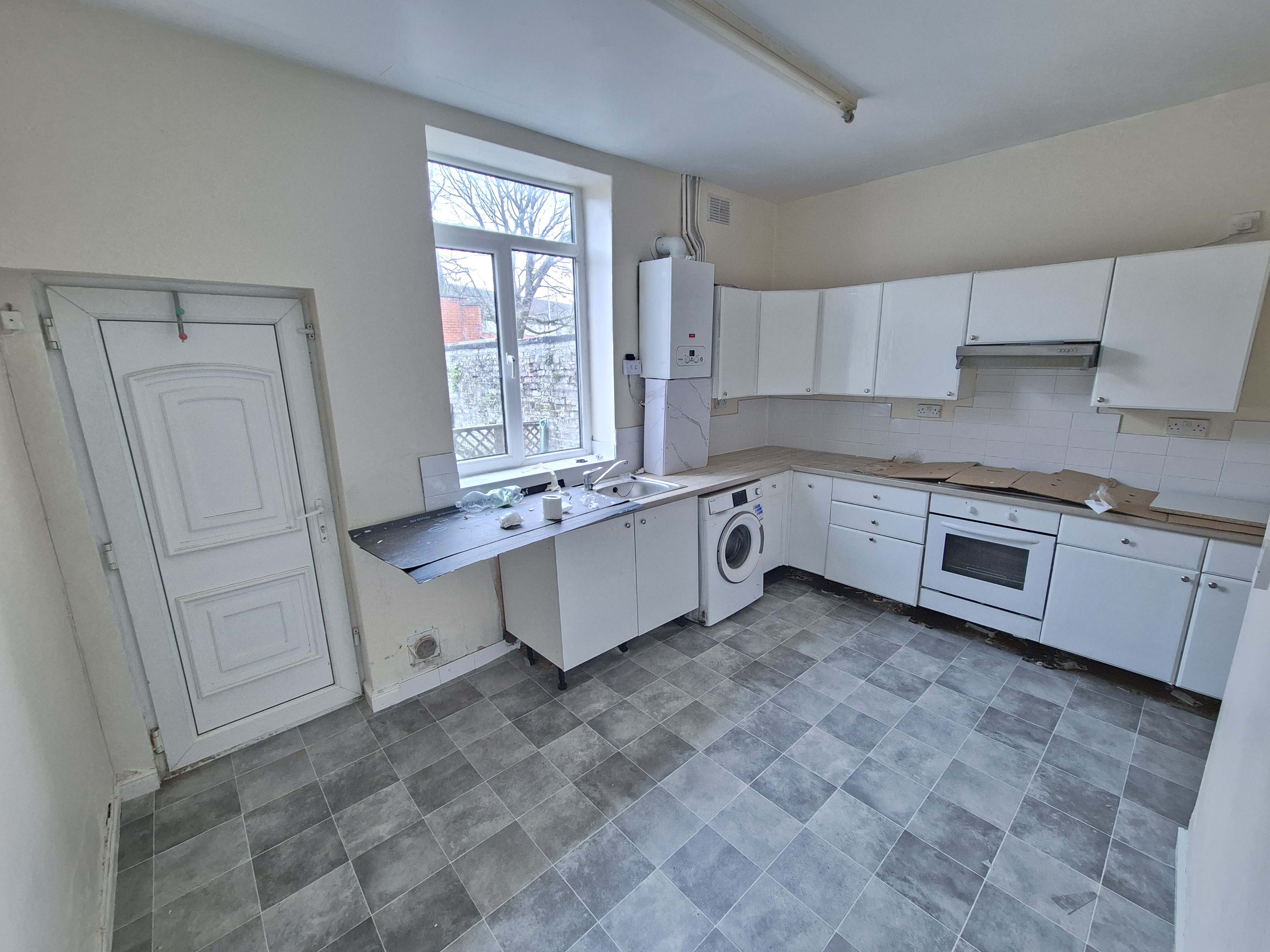 10A New Cateaton Street, Bury BL9 6DY