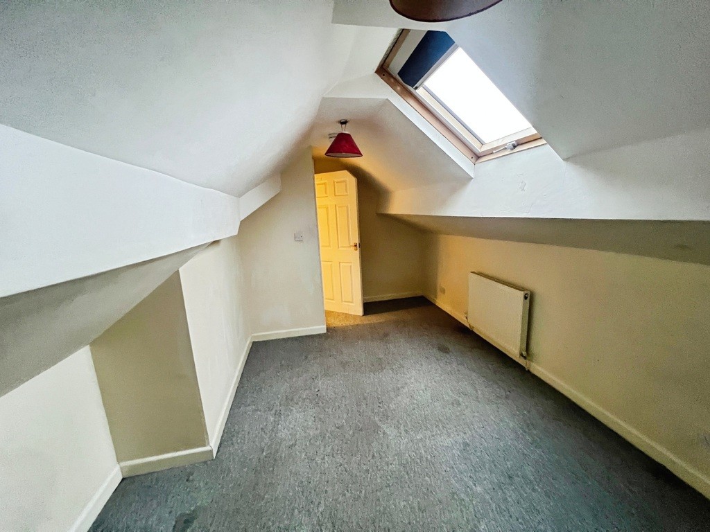 102 Beverley Road, Bolton, Lancashire BL1 4DY