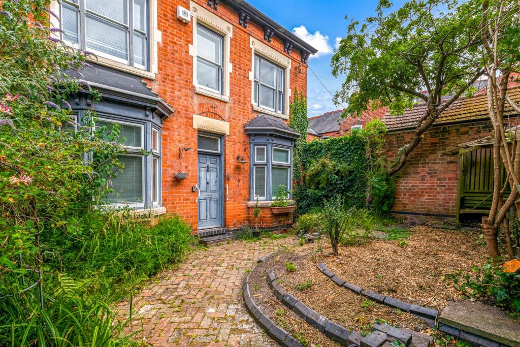 13 Gordon Avenue, Leicester, Leicestershire LE2 1AA