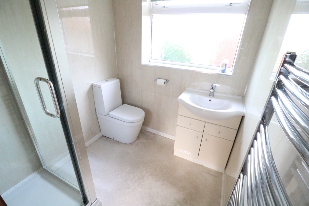 Ulverton, Upperthorpe Road, Westwoodside, Doncaster, Lincolnshire DN9 2AQ