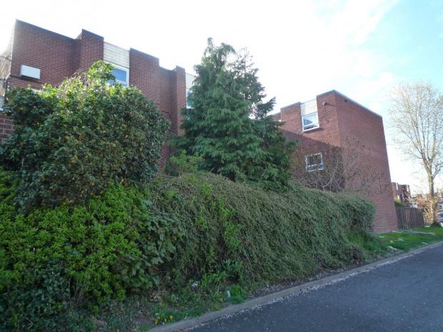 32 Beaconsfield, Telford TF3 1NG