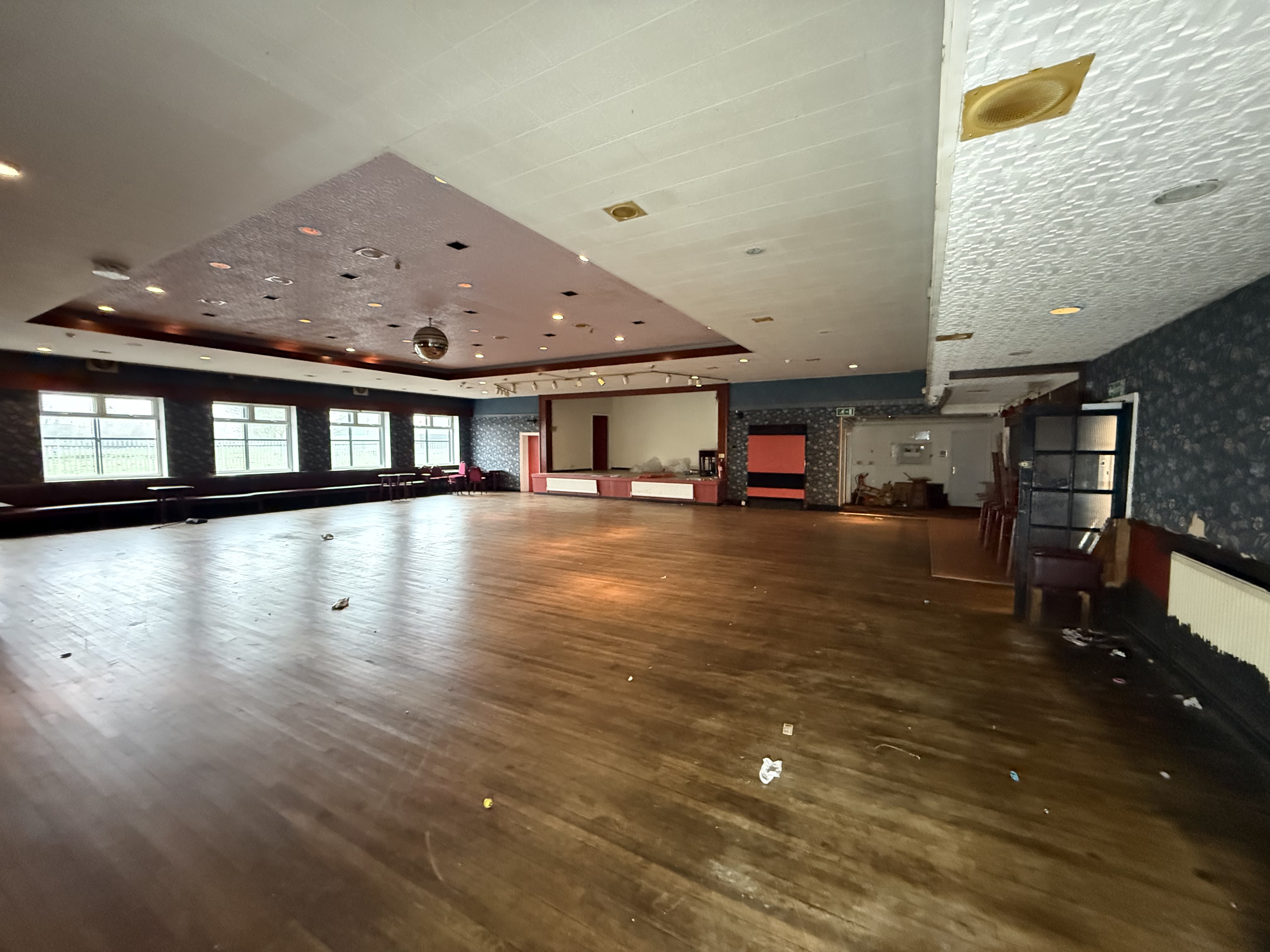 Former Club Premises & House, 88 Weeland Road, Knottingley, West Yorkshire WF11 8AR