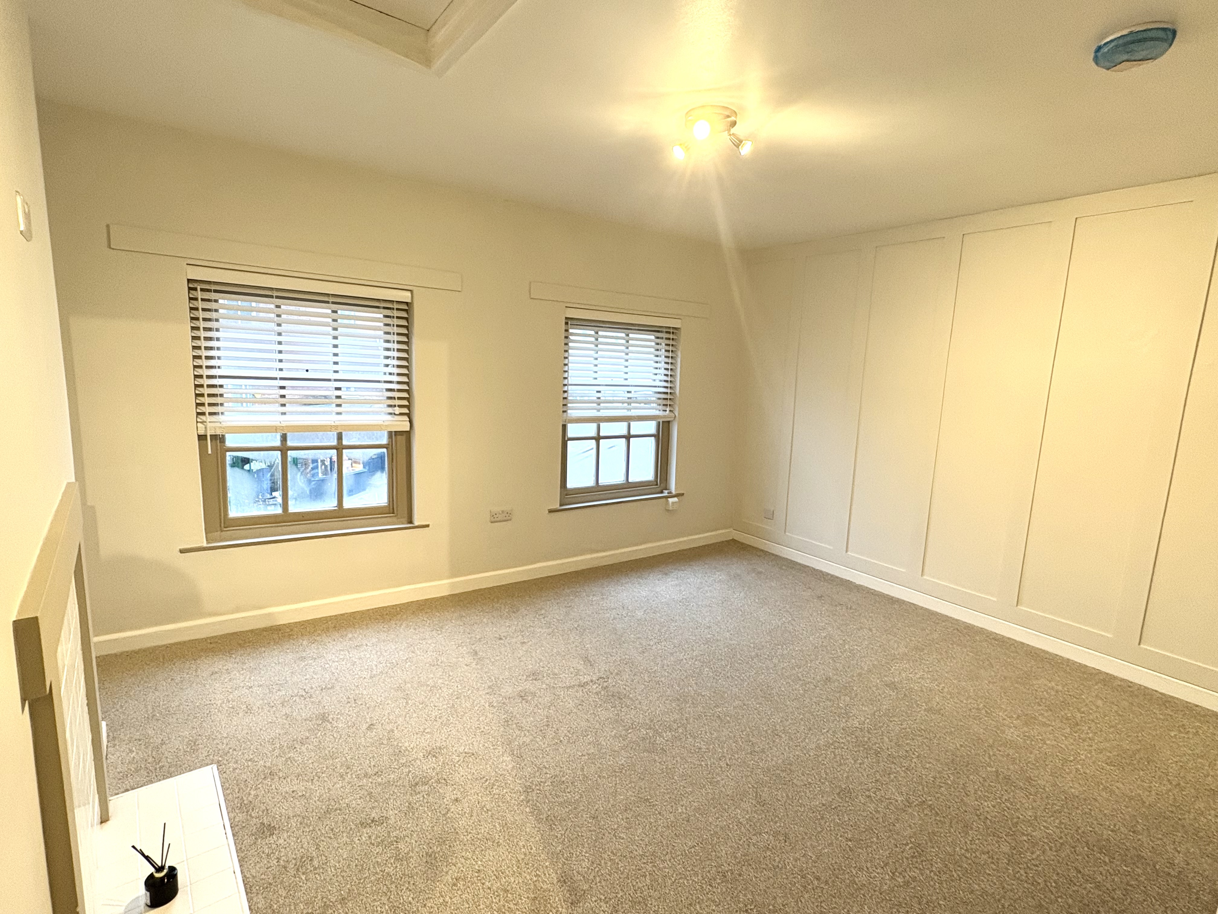 Property image #1