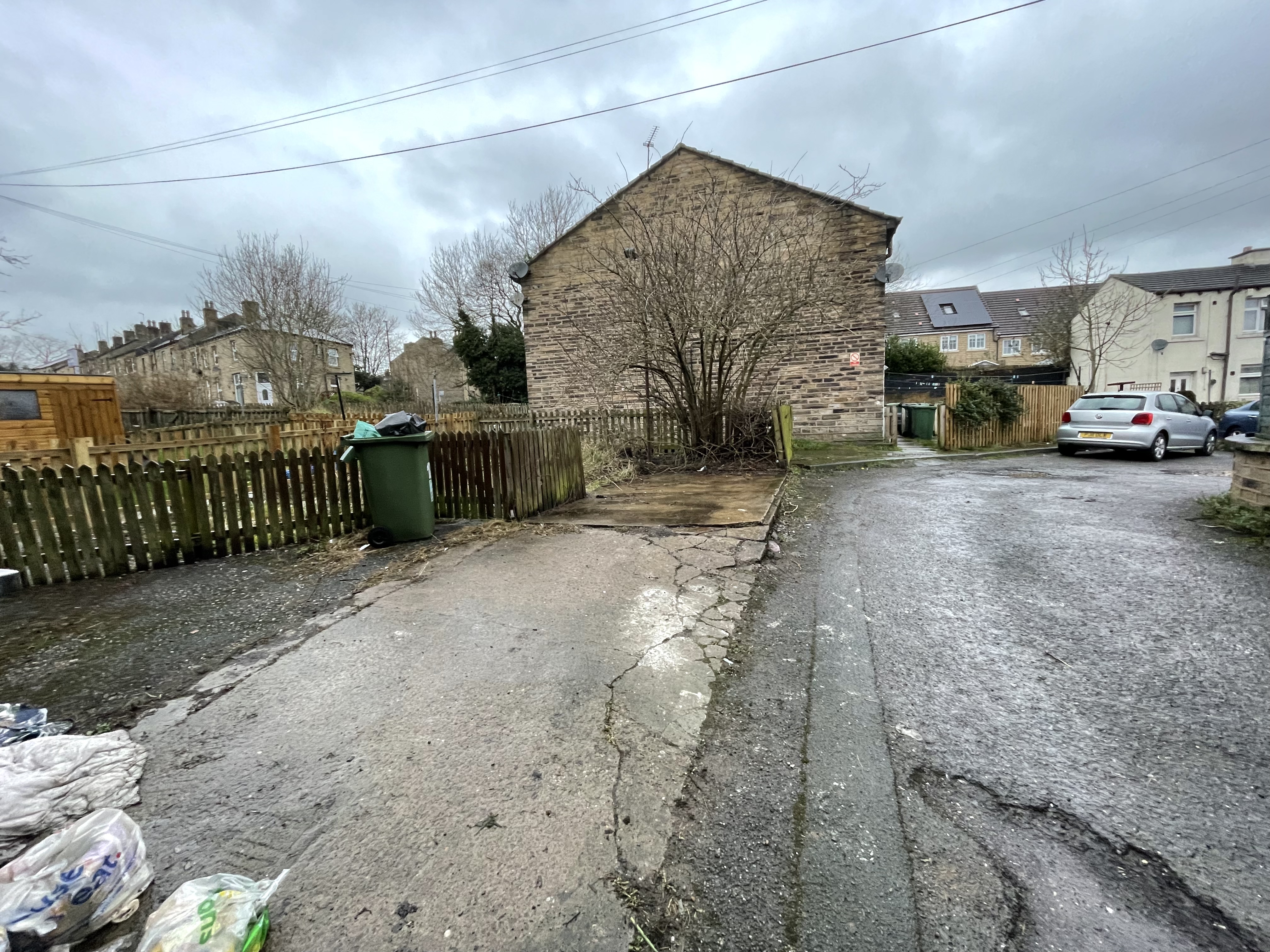 162-164 Blacker Road, Huddersfield, West Yorkshire HD1 5HH